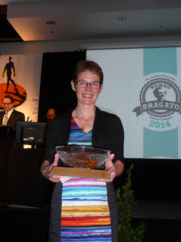 Ursula Schwarzenbach receiving Trophy from Bragato Wine Awards 2014